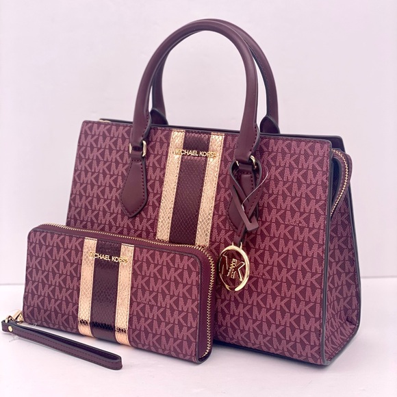 Michael Kors Sheila Medium Metallic Satchel
Crossbody and Continental Wallet Set - Picture 1 of 13